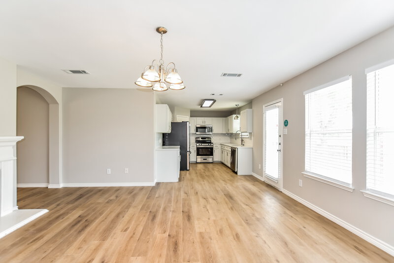2,005/Mo, 1401 Buckingham Dr Forney, TX 75126 Dining Room View 3