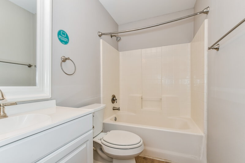 2,005/Mo, 1401 Buckingham Dr Forney, TX 75126 Main Bathroom View