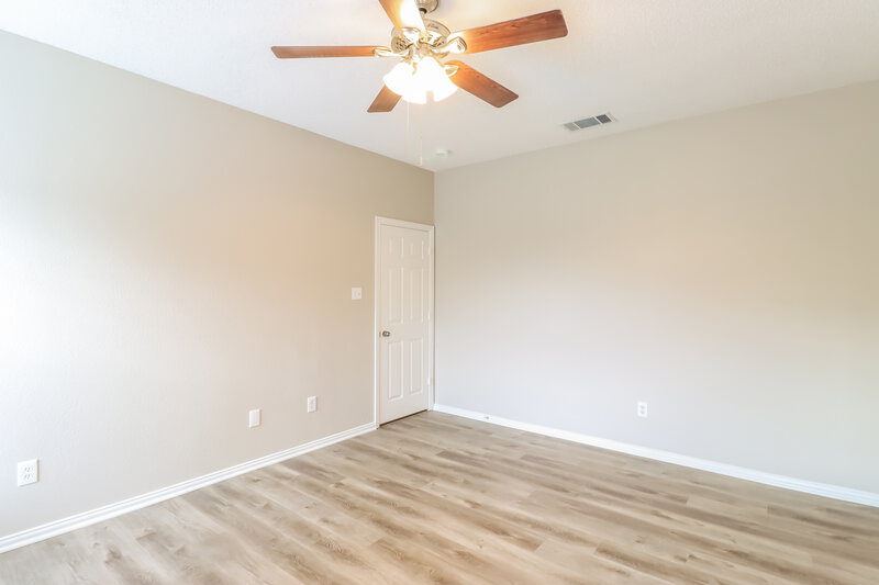 2,600/Mo, 1807 Saint Nevis Dr Mansfield, TX 76063 Main Bedroom View 2