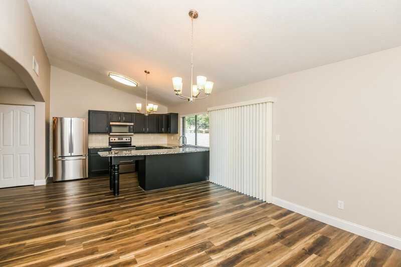 2,305/Mo, 6707 Greenspring Dr Arlington, TX 76016 Dining Room View 2