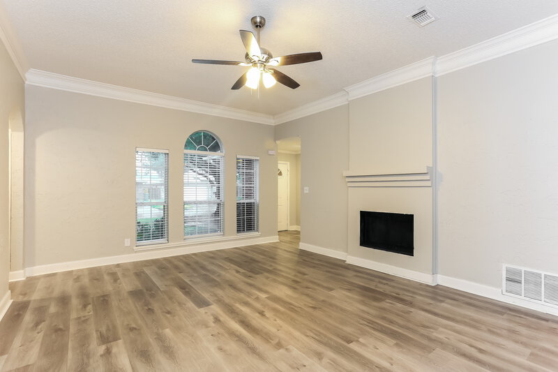 2,290/Mo, 6507 Stetter Dr Arlington, TX 76001 Living Room View