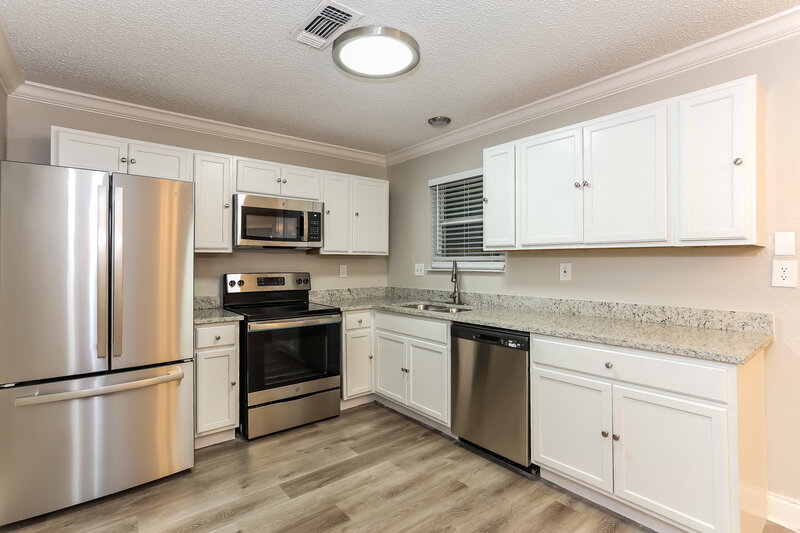 2,290/Mo, 6507 Stetter Dr Arlington, TX 76001 Kitchen View 2