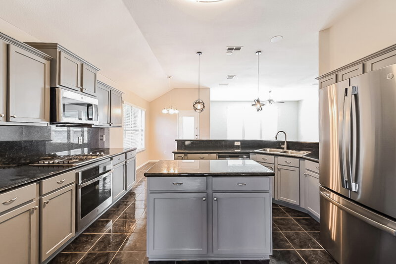 2,575/Mo, 131 Annette St Lancaster, TX 75146 Kitchen View 2