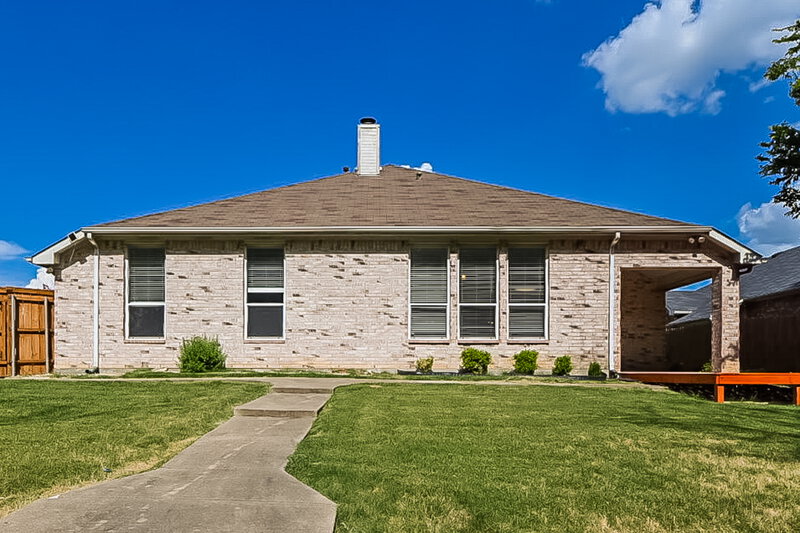 2,575/Mo, 131 Annette St Lancaster, TX 75146 Rear View