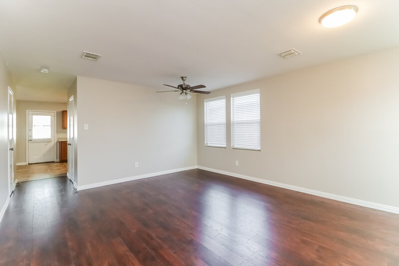 2,575/Mo, 3953 Country Ln Fort Worth, TX 76123 Living Room View