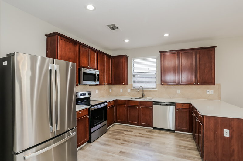 2,630/Mo, 12521 Viewpoint Ln Burleson, TX 76028 Kitchen View
