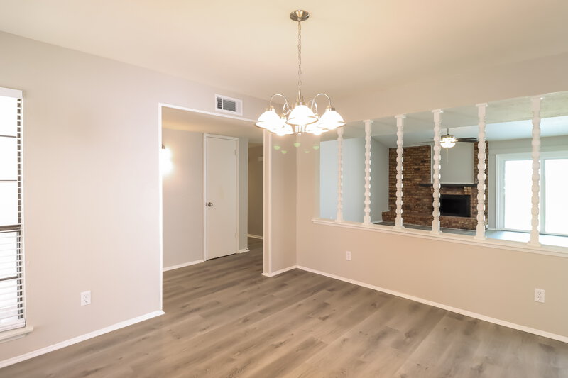 2,300/Mo, 7808 Bermejo Rd Fort Worth, TX 76112 Dining Room View