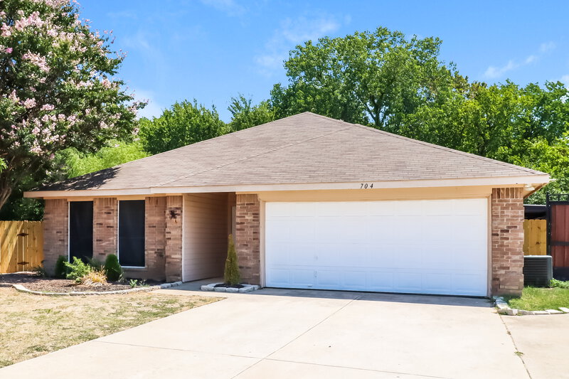 2,270/Mo, 704 Mimosa Trl Cedar Hill, TX 75104 External View