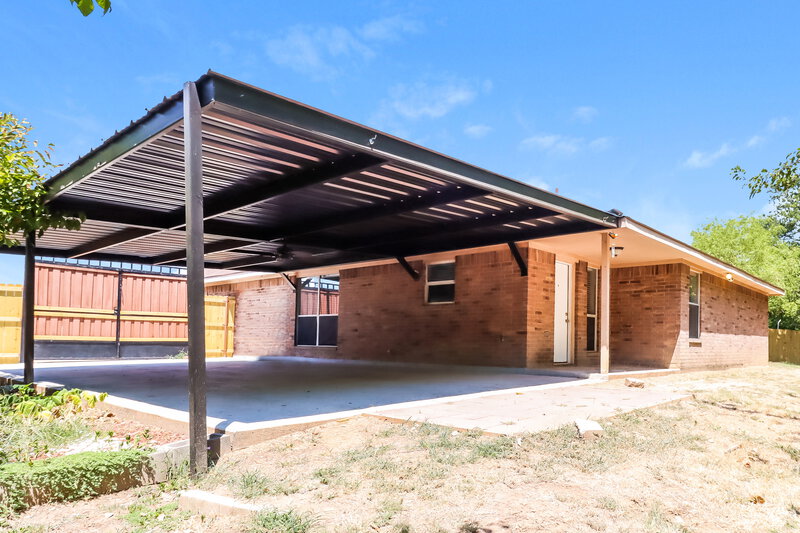 2,270/Mo, 704 Mimosa Trl Cedar Hill, TX 75104 Rear View