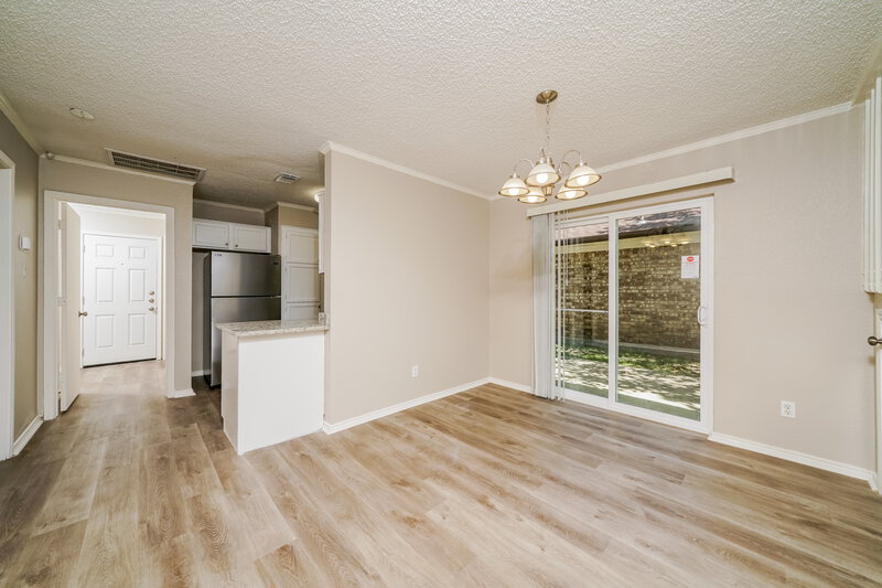 1,975/Mo, 1115 Hemlock Ct Desoto, TX 75115 Dining Room View