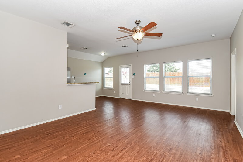 1,980/Mo, 1520 Audrey Dr Royse City, TX 75189 Dining Room View 2