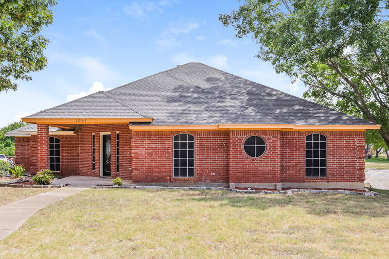 2,340/Mo, 1200 Lake Grove Ln Desoto, TX 75115 External View
