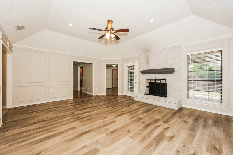 2,340/Mo, 1200 Lake Grove Ln Desoto, TX 75115 Living Room View