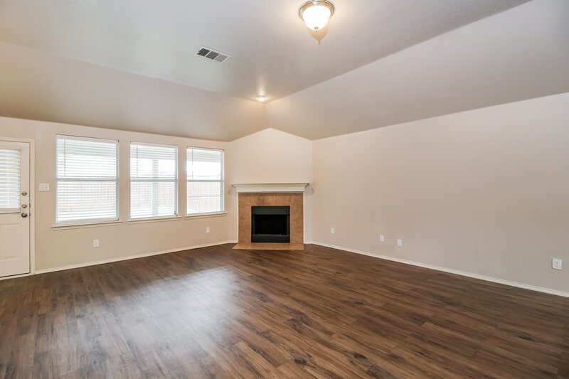 2,210/Mo, 1118 Partridge Dr Aubrey, TX 76227 Living Room View