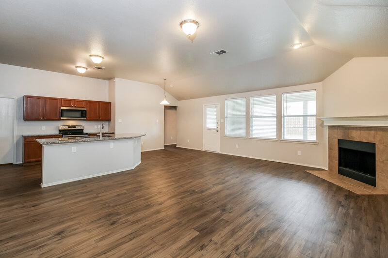2,210/Mo, 1118 Partridge Dr Aubrey, TX 76227 Living Room View 2