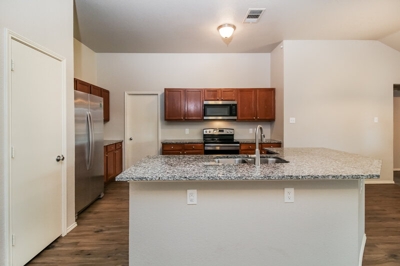 2,210/Mo, 1118 Partridge Dr Aubrey, TX 76227 Kitchen View