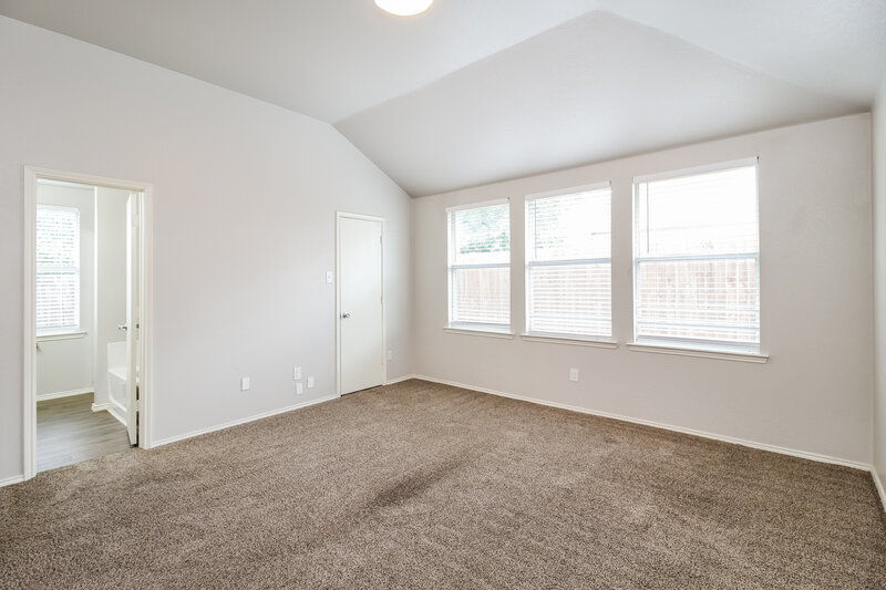 2,210/Mo, 1118 Partridge Dr Aubrey, TX 76227 Main Bedroom View