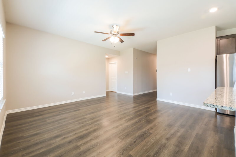 2,075/Mo, 403 Gallop Dr Princeton, TX 75407 Living Room View 3