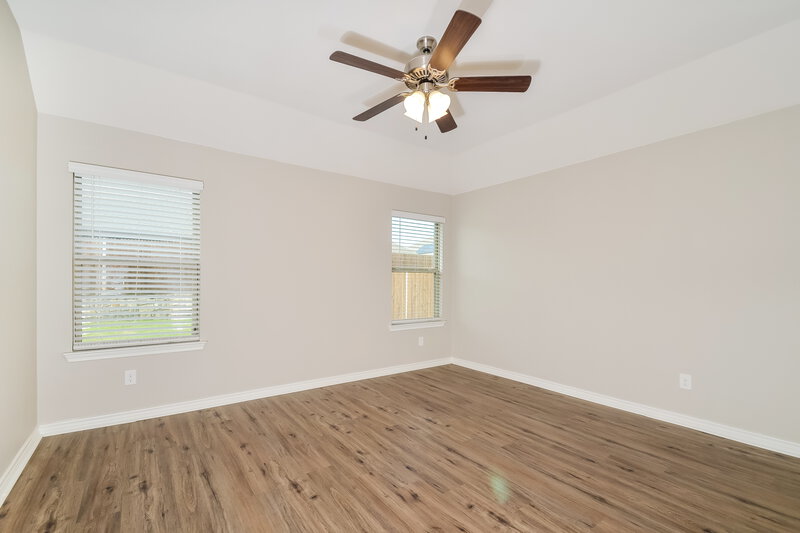 2,065/Mo, 403 Gallop Dr Princeton, TX 75407 Main Bedroom View