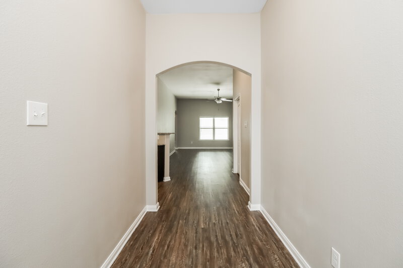 2,040/Mo, 1533 Conley Ln Crowley, TX 76036 Foyer View
