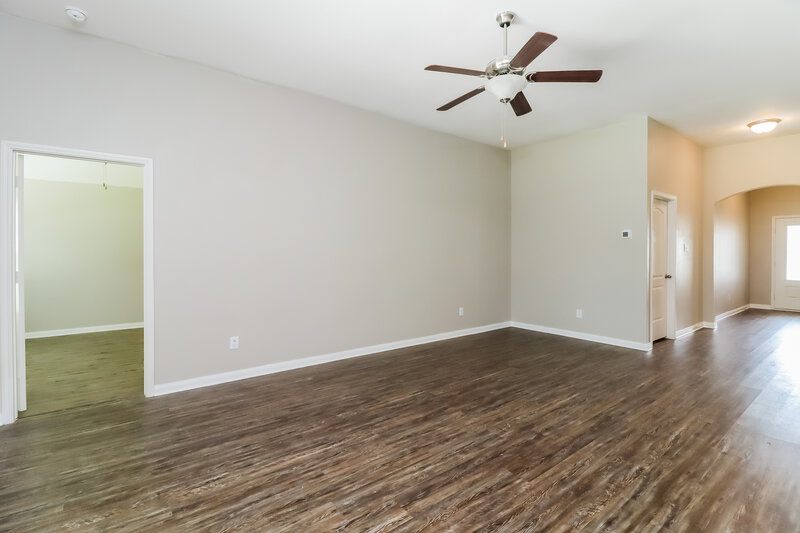 2,040/Mo, 1533 Conley Ln Crowley, TX 76036 Living Room View 3