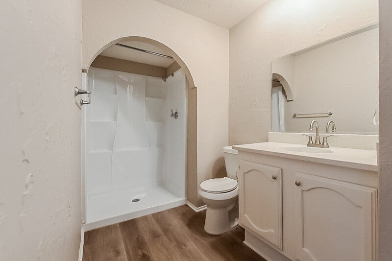 2,165/Mo, 9201 Pollard St Rowlett, TX 75088 Main Bathroom View