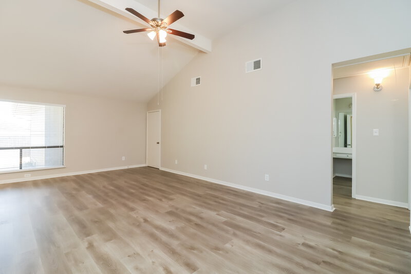 2,150/Mo, 6503 Rockland Dr Arlington, TX 76016 Main Bedroom View