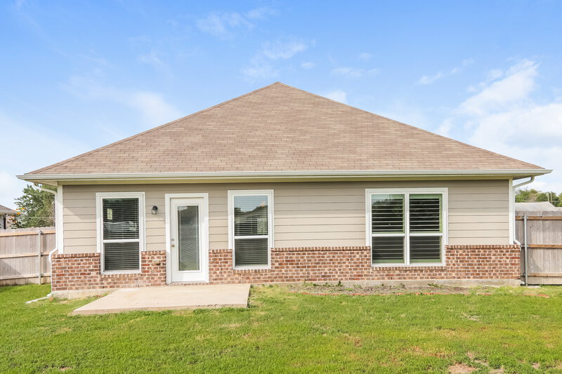 2,385/Mo, 309 E Huffman St Krum, TX 76249 Rear View