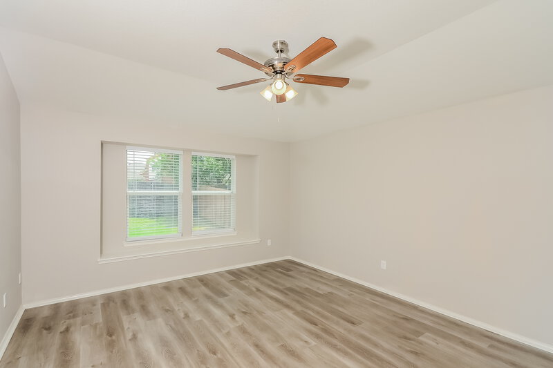 2,360/Mo, 1409 Samantha Creek Dr Little Elm, TX 75068 Main Bedroom View