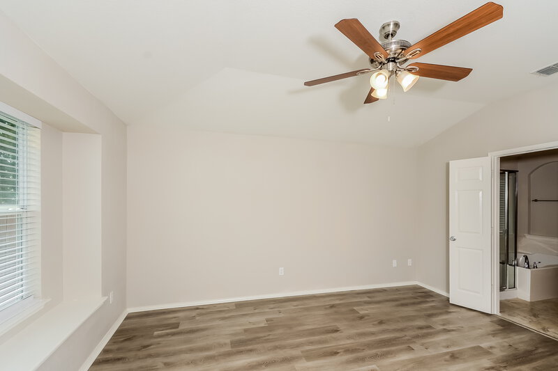 2,360/Mo, 1409 Samantha Creek Dr Little Elm, TX 75068 Main Bedroom View 2