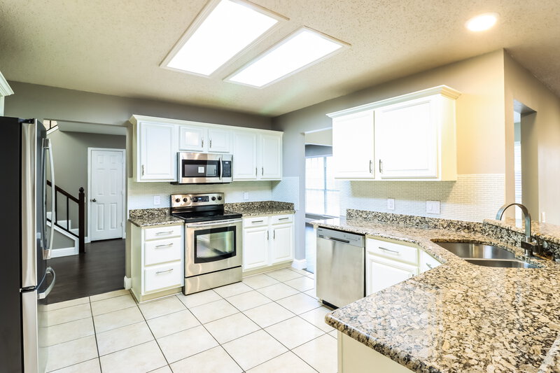 2,585/Mo, 8117 Cloverglen Ln Fort Worth, TX 76123 Kitchen View