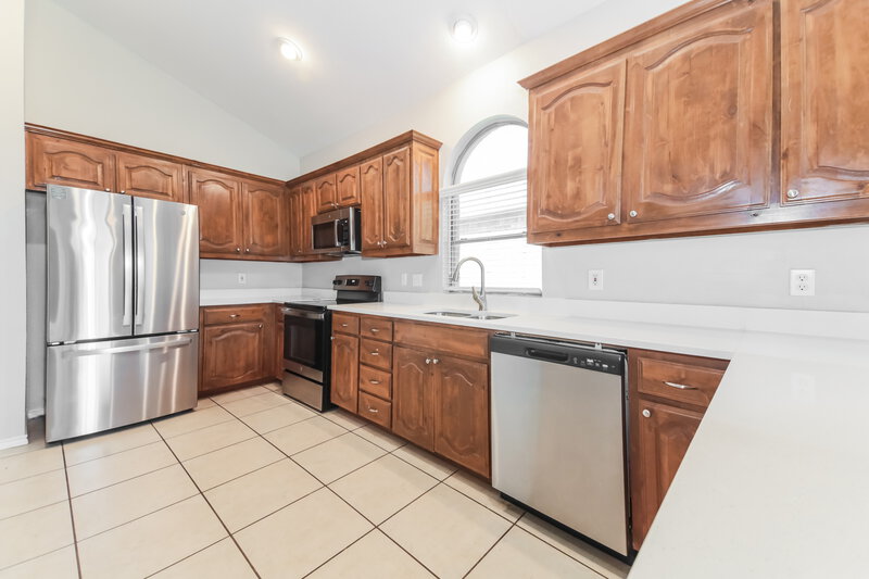 2,100/Mo, 3232 Buckthorn Ln Argyle, TX 76226 Kitchen View 2