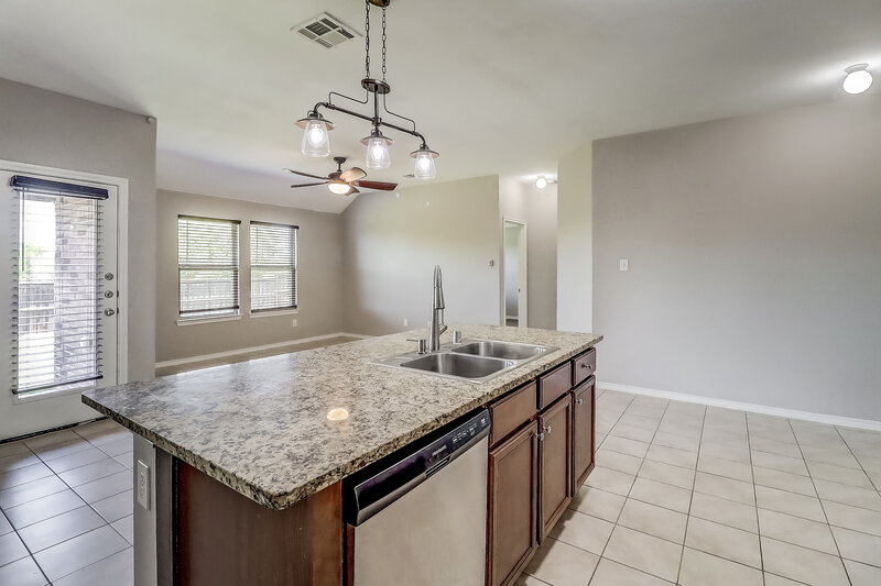 2,020/Mo, 2520 Caden Ct Forney, TX 75126 Kitchen View