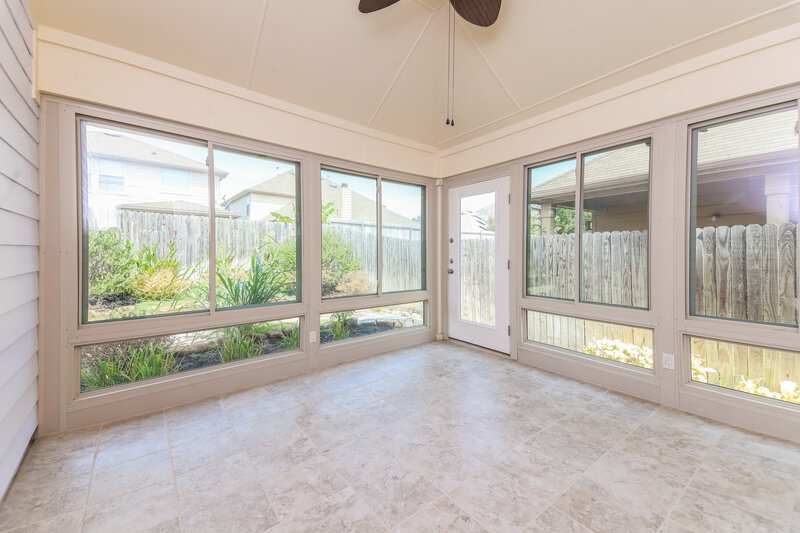 2,255/Mo, 709 Fireberry Dr Fate, TX 75087 Sun Room View