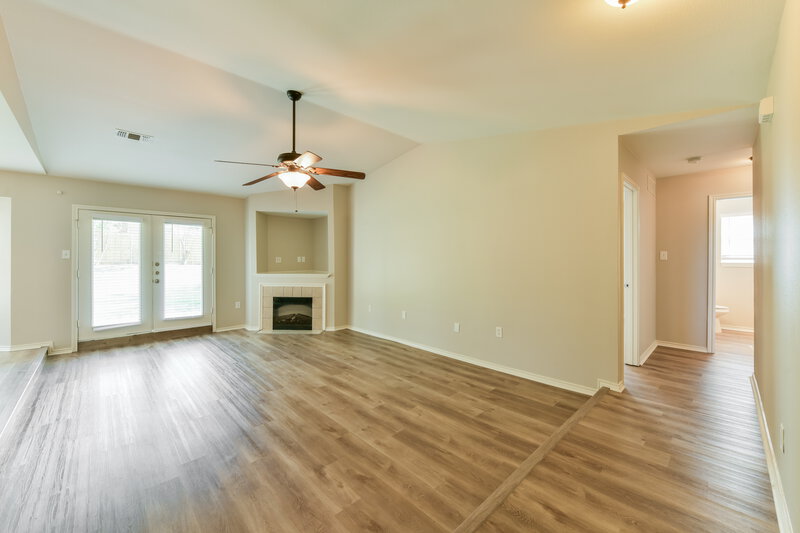 2,990/Mo, 6437 Starnes Rd Watauga, TX 76148 Living Room View