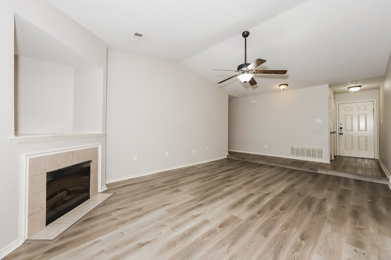 2,045/Mo, 6437 Starnes Rd Watauga, TX 76148 Living Room View 3
