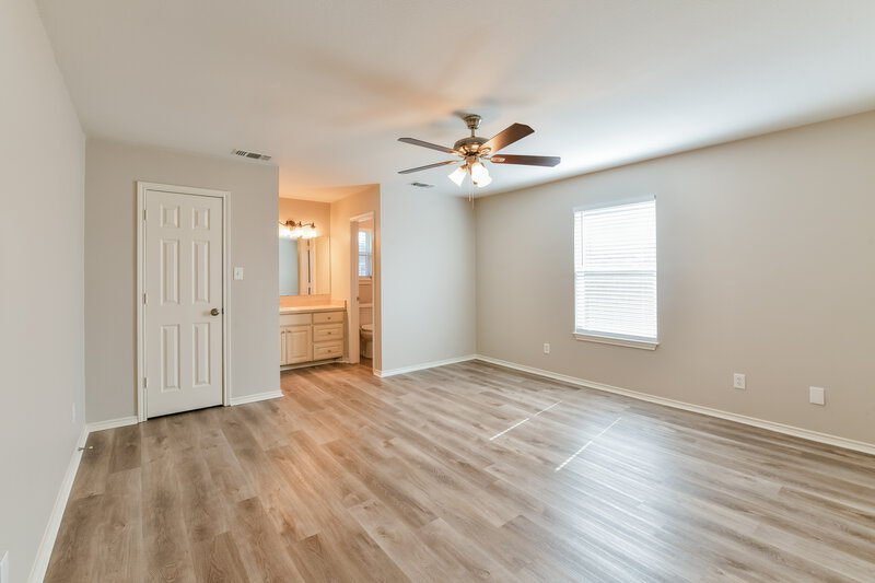 2,990/Mo, 6437 Starnes Rd Watauga, TX 76148 Main Bedroom View