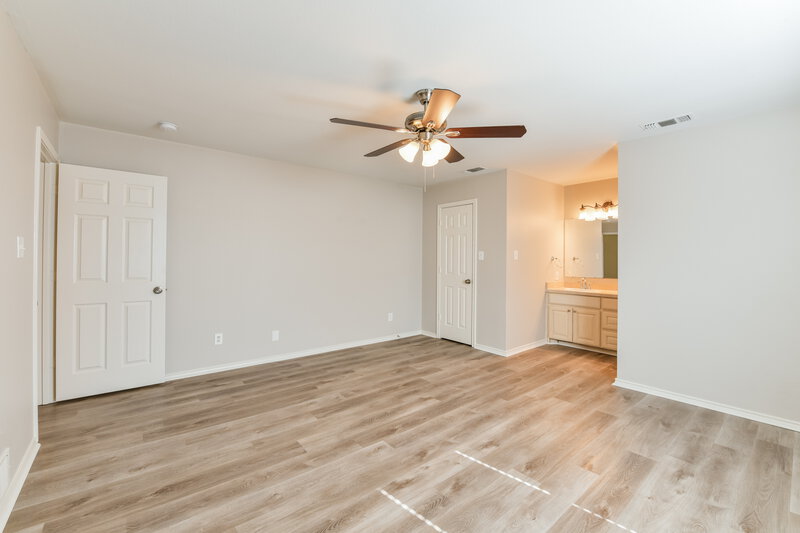 2,990/Mo, 6437 Starnes Rd Watauga, TX 76148 Main Bedroom View 2