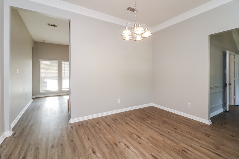 2,465/Mo, 6043 Copperfield Dr Arlington, TX 76001 Dining Room View 2
