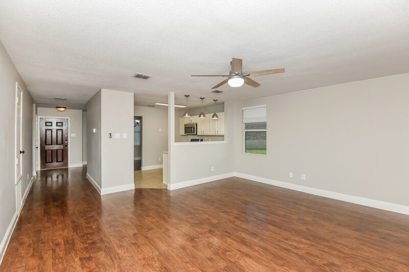 2,270/Mo, 16128 Windsong Ct Fort Worth, TX 76247 Living Room View 2