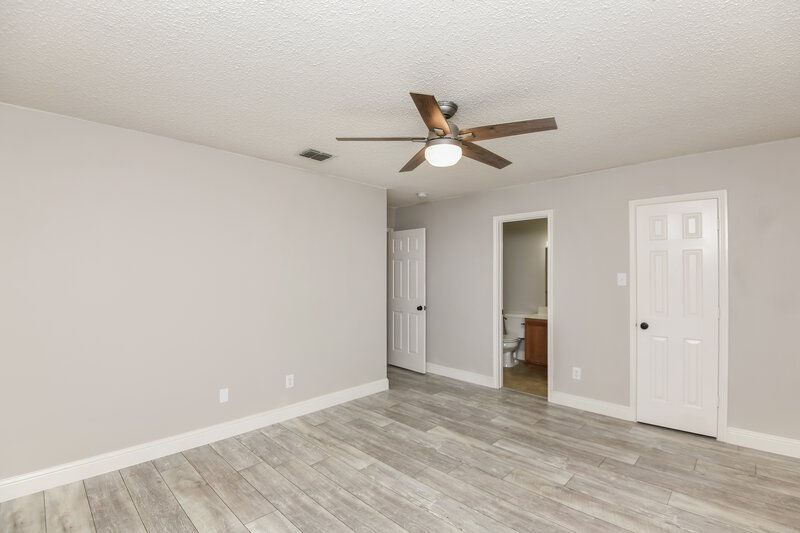 2,270/Mo, 16128 Windsong Ct Fort Worth, TX 76247 Main Bedroom View 2