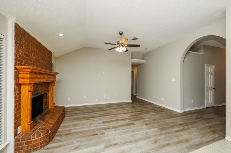 2,370/Mo, 1506 Chapman Dr Lancaster, TX 75134 Living Room View