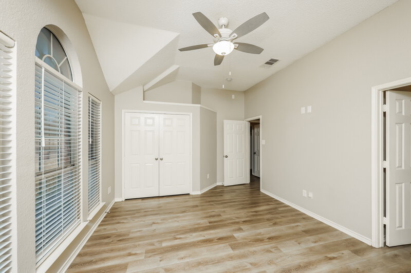 2,370/Mo, 1506 Chapman Dr Lancaster, TX 75134 Main Bedroom View 2