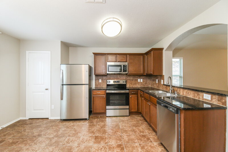 2,130/Mo, 1116 Bellevue Dr Princeton, TX 75407 Kitchen View