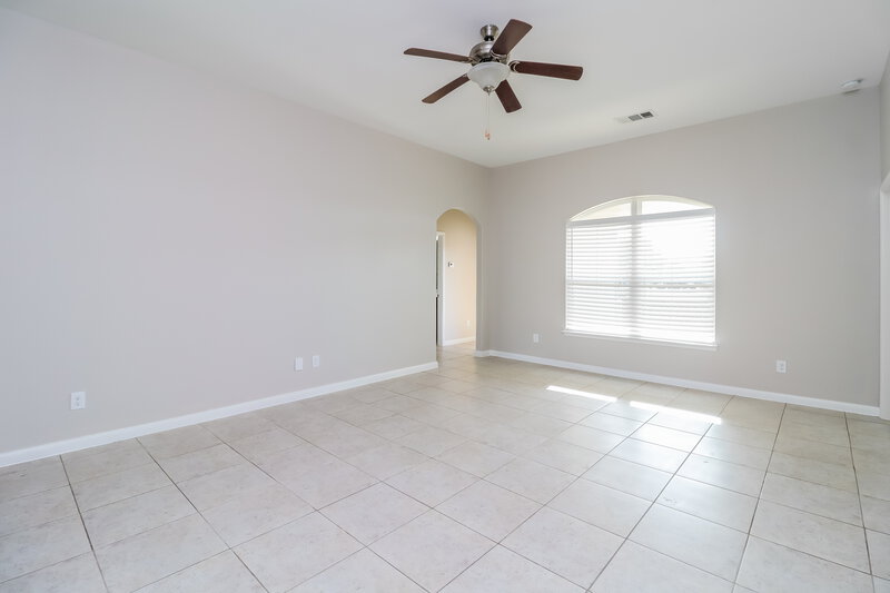 2,060/Mo, 13117 Tower Ln Crowley, TX 76036 Misc View 3