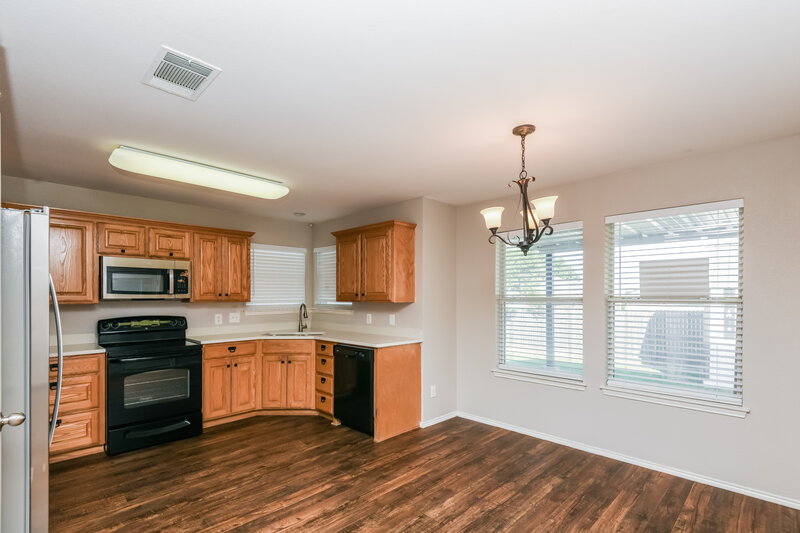 2,235/Mo, 1007 Winepress Rd Burleson, TX 76028 Dining Room View 2