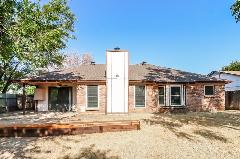 2,075/Mo, 5911 Woodsetter Ln Arlington, TX 76017 Rear View