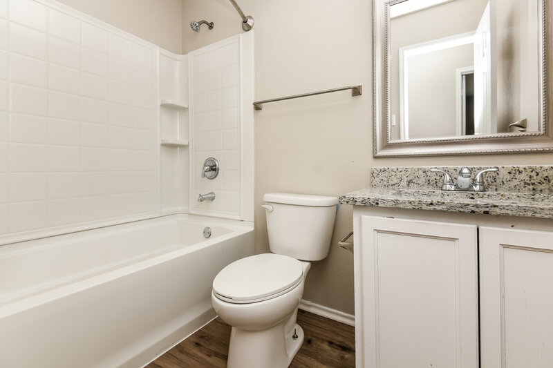 1,885/Mo, 4209 German Pointer Way Fort Worth, TX 76123 Bathroom View