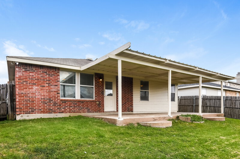 1,885/Mo, 4209 German Pointer Way Fort Worth, TX 76123 Rear View