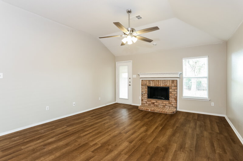 2,175/Mo, 236 Starlight Dr Forney, TX 75126 Living Room View